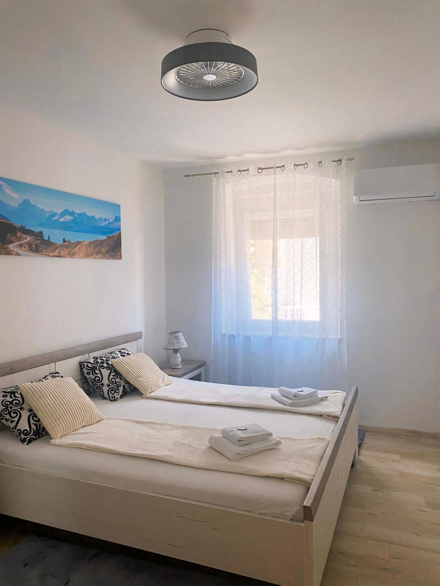 Apartment Lucija Ябланац Екстериор снимка